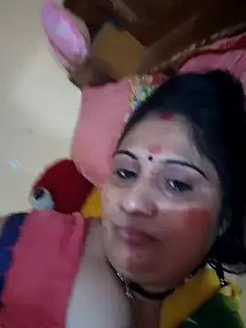 Snapshot of Rakhi99x chatting on 09/29/25, 05:14 Rakhi99x online show from 09/29/25, 05:14