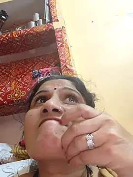 Snapshot of Rakhi99x chatting on 10/06/25, 10:16 Rakhi99x online show from 10/06/25, 10:16