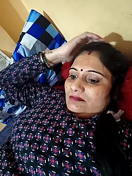 Snapshot of Rakhi99x chatting on 10/08/25, 03:13 Rakhi99x online show from 10/08/25, 03:13