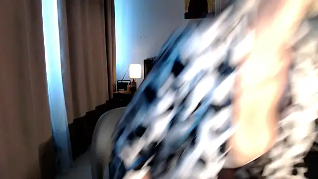 Snapshot of VivianCoke chatting on 04/22/26, 04:36 VivianCoke online show from 04/22/26, 04:36