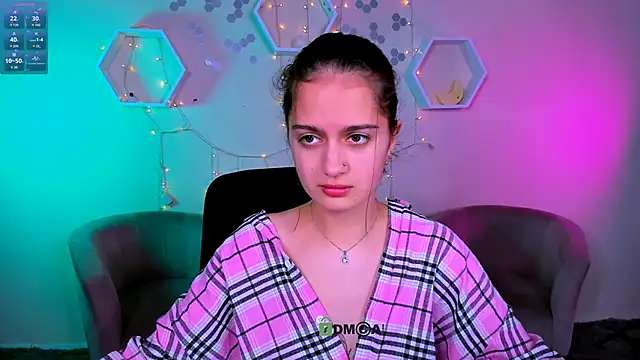 talia seduce online show from 11/06/25, 09:46