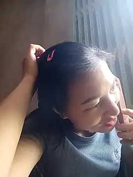 Snapshot of YAYAA-502 chatting on 10/10/25, 01:06 YAYAA-502 online show from 10/10/25, 01:06