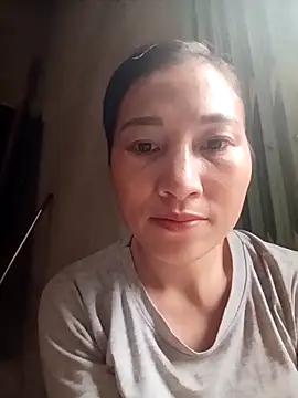 Snapshot of YAYAA-502 chatting on 10/04/25, 09:55 YAYAA-502 online show from 10/04/25, 09:55