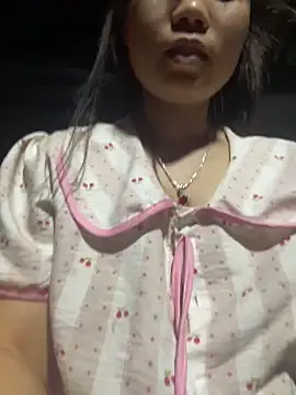 Snapshot of Ngoc-bbi chatting on 06/21/26, 02:12 Ngoc-bbi online show from 06/21/26, 02:12
