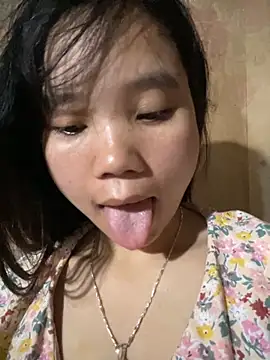 Ngoc-bbi online show from 11/12/25, 04:11