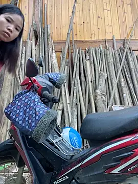 Ngoc-bbi online show from 12/14/25, 01:23