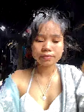 Ngoc-bbi online show from 10/22/25, 02:33