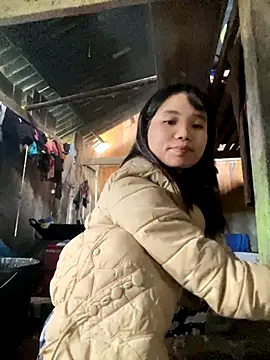 Ngoc-bbi online show from 10/28/25, 01:39