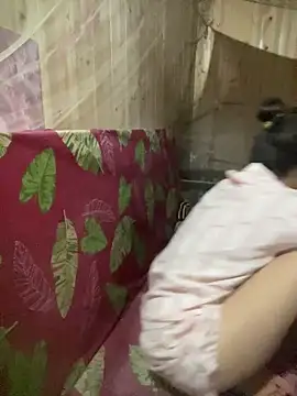 Ngoc-bbi online show from 04/16/26, 01:45