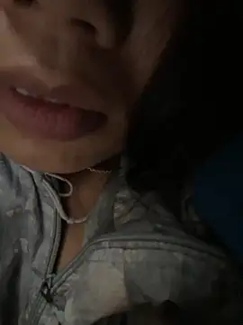 Ngoc-bbi online show from 10/25/25, 06:01