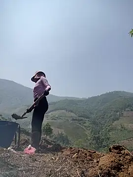 Ngoc-bbi online show from 04/06/26, 03:46