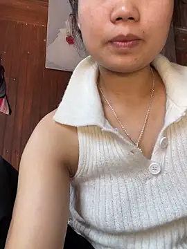 Ngoc-bbi online show from 10/18/25, 04:25