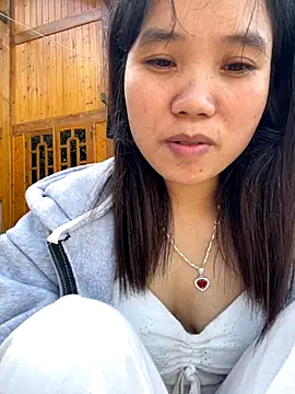 Ngoc-bbi online show from 11/07/25, 04:06