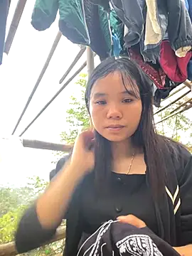 Ngoc-bbi online show from 11/17/25, 01:09