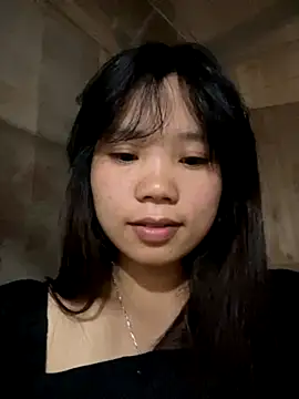 Ngoc-bbi online show from 11/18/25, 12:37