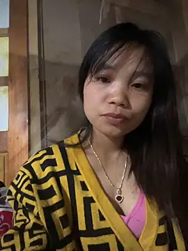 Ngoc-bbi online show from 11/26/25, 03:45