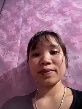 Ngoc-bbi online show from 04/20/26, 01:45
