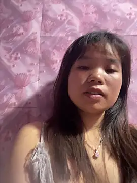 Ngoc-bbi online show from 05/17/26, 12:21