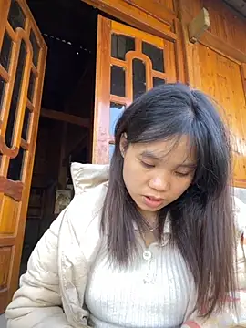 Ngoc-bbi online show from 11/25/25, 02:12