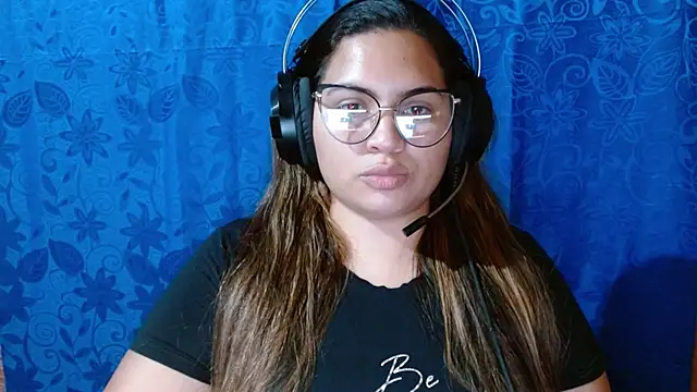 coco curvy online show from 10/13/25, 03:41