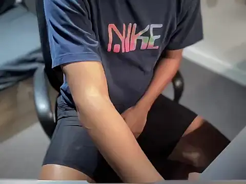 chrisking9916 online show from 12/22/25, 09:59