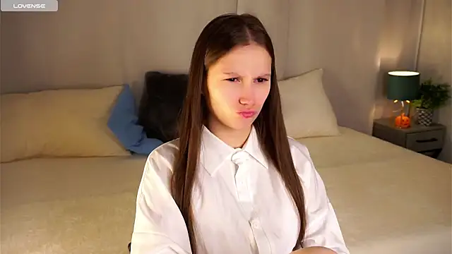 Snapshot of MelaniSeiver chatting on 12/05/25, 01:05 MelaniSeiver online show from 12/05/25, 01:05