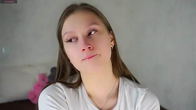 MelaniSeiver online show from 02/04/26, 01:11