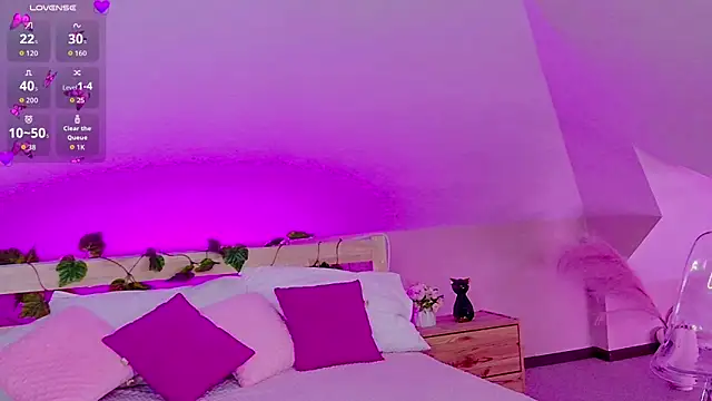 Liann Stark online show from 03/24/26, 06:35