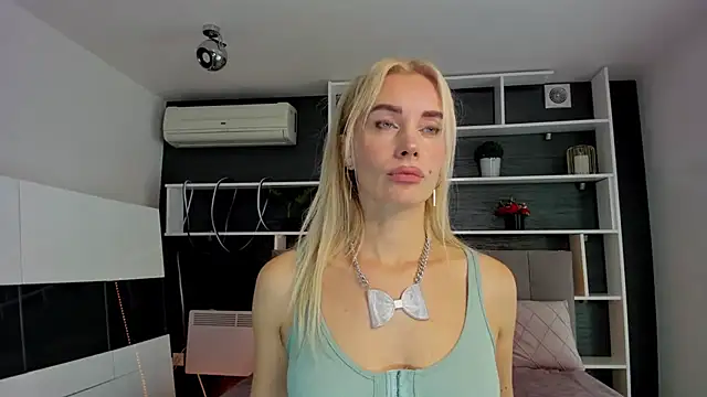 SabrinaSharm online show from 09/19/25, 11:47