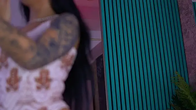 ArabellaPosh online show from 12/16/25, 05:44