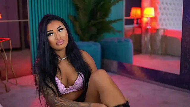 ArabellaPosh online show from 10/25/25, 04:55