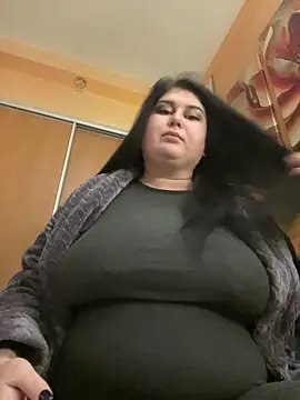 Snapshot of DazzzlingDame chatting on 02/10/26, 05:23 DazzzlingDame online show from 02/10/26, 05:23