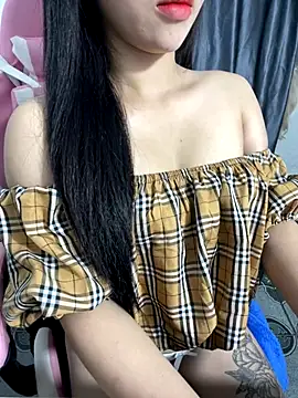 Snapshot of Clara8899 chatting on 10/10/25, 03:46 Clara8899 online show from 10/10/25, 03:46