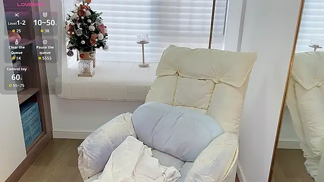 Snapshot of BlueBaby-77 chatting on 10/24/25, 02:54 BlueBaby-77 online show from 10/24/25, 02:54