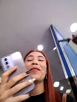 dulcelatin21 online show from 10/09/25, 07:47