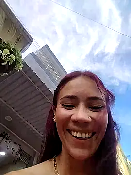 dulcelatin21 online show from 11/01/25, 09:52