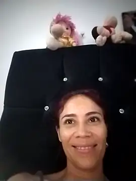 dulcelatin21 online show from 11/26/25, 06:52