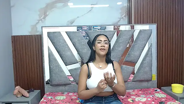 sanabeltits202cl online show from 09/18/25, 03:31