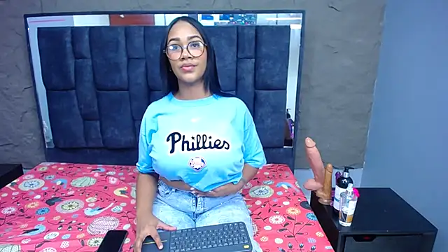 Snapshot of sanabeltits202cl chatting on 02/17/26, 04:26 sanabeltits202cl online show from 02/17/26, 04:26