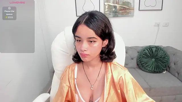 Snapshot of pekylove_ chatting on 09/19/25, 12:31 pekylove online show from 09/19/25, 12:31
