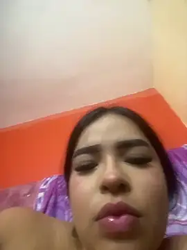 SweetSophie26 online show from 06/23/26, 03:04