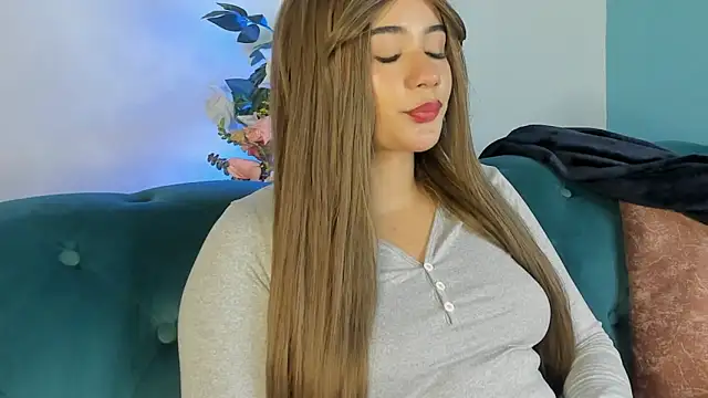 Snapshot of SwweetMoon chatting on 09/16/25, 01:56 SwweetMoon online show from 09/16/25, 01:56