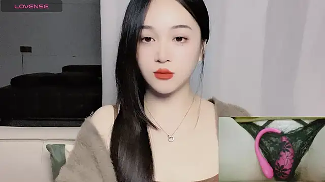 woaiqinqin online show from 12/18/25, 04:00