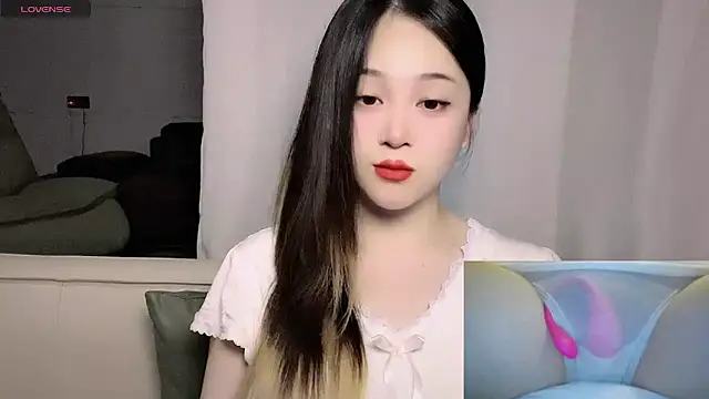 woaiqinqin online show from 05/28/26, 04:02