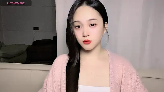 woaiqinqin online show from 11/19/25, 03:45