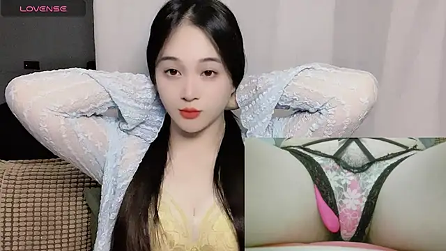 woaiqinqin online show from 10/15/25, 03:20