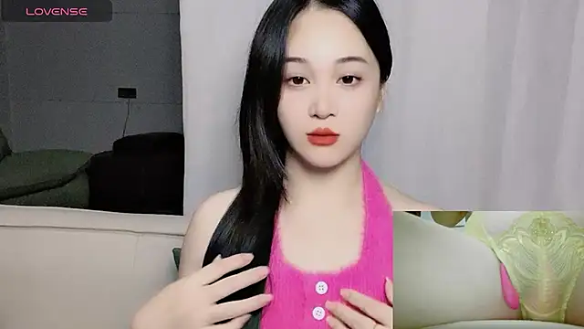 woaiqinqin online show from 11/12/25, 04:00