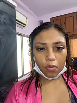 Snapshot of angelofyourworld chatting on 11/19/25, 06:24 angelofyourworld online show from 11/19/25, 06:24