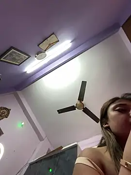 Snapshot of angelofyourworld chatting on 11/26/25, 02:22 angelofyourworld online show from 11/26/25, 02:22