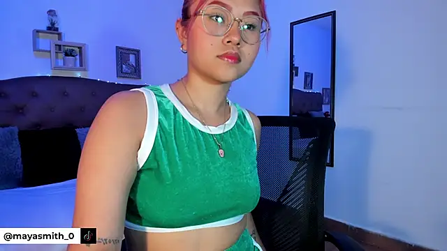 Snapshot of MAYASMITH__ chatting on 04/23/26, 04:52 MAYASMITH online show from 04/23/26, 04:52